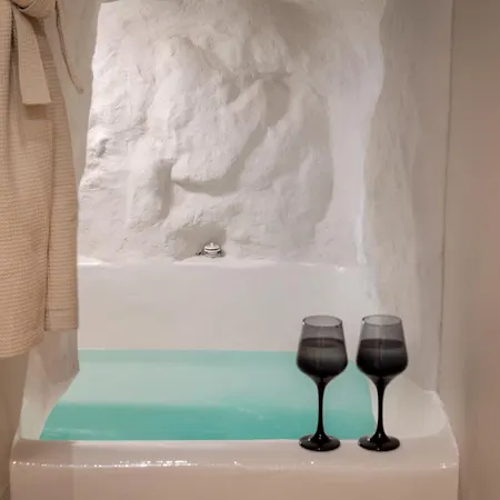 Jacuzzi By Divalproperties-mykonos